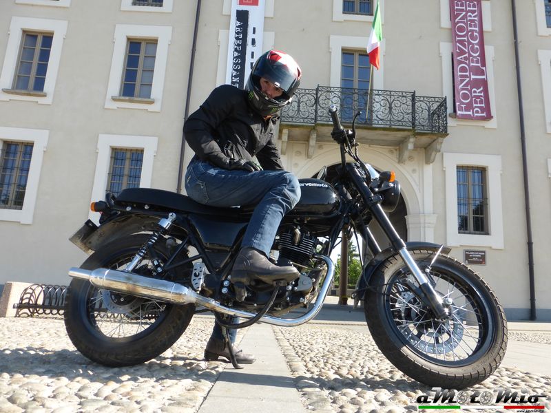Verve Moto 125s - Girl Test aMotoMio