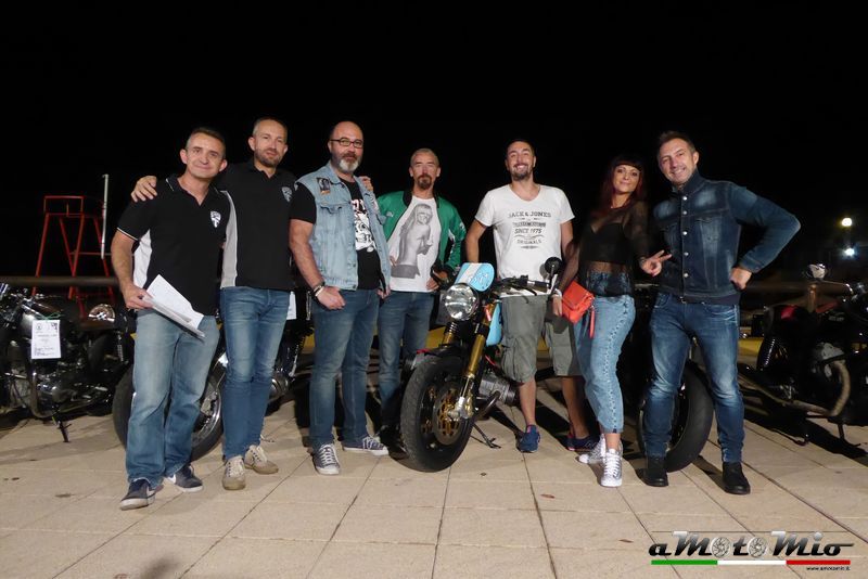 la giuria del summer al completo