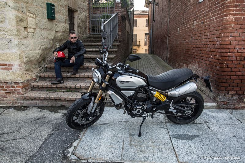 scrambler 1100, rninet, truxton ducati bmw triumph
