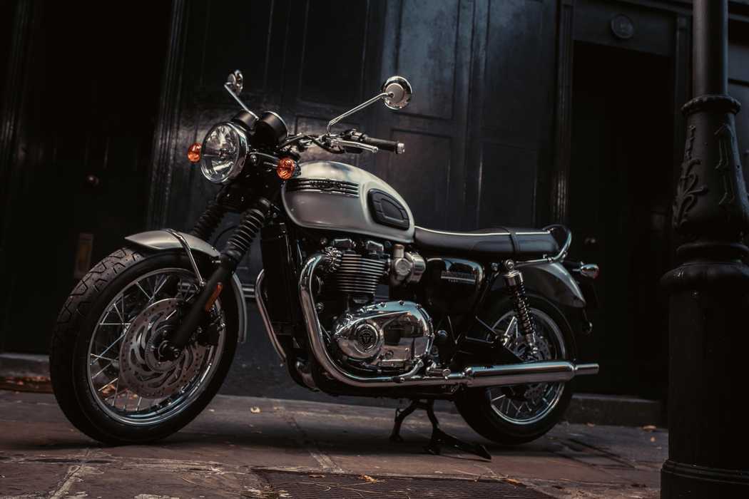 Triumph Bonneville T120 Diamond Edition