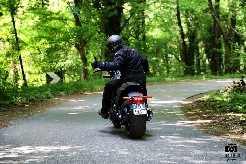 HArley davidson FXDR 114