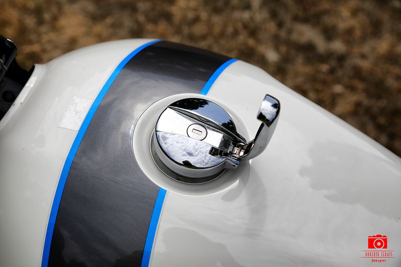RoayalEnfiled Continental GT