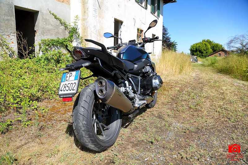 Retro R1250R