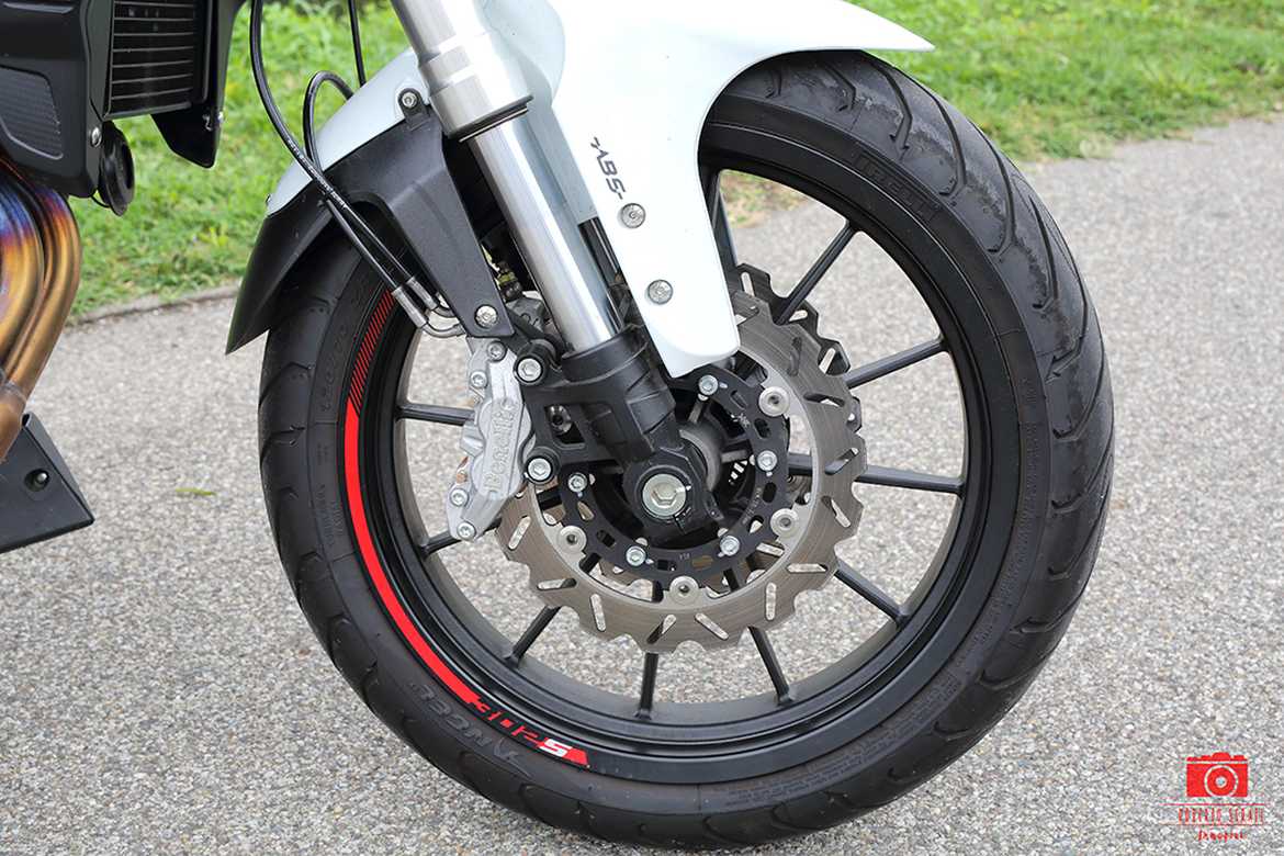 Freni ant Benelli 302s