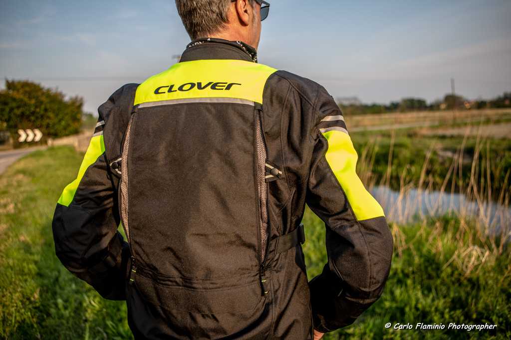 Clover Outland wp
