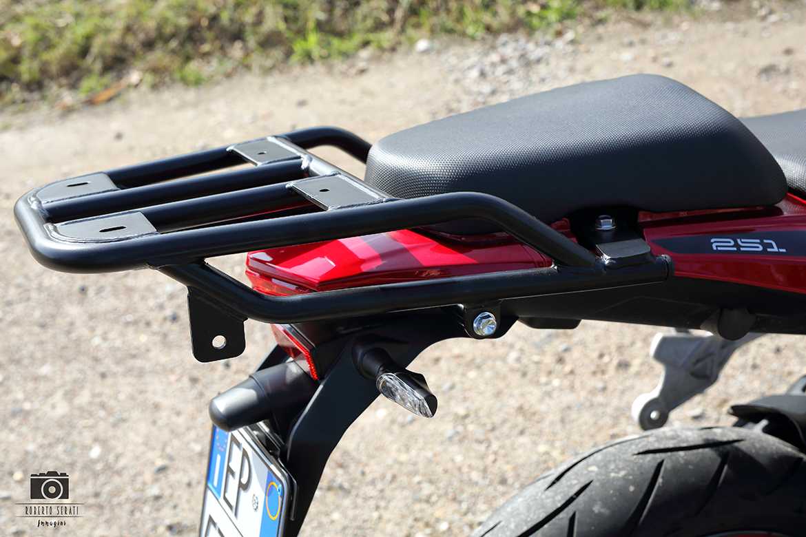 Benelli Trk 251