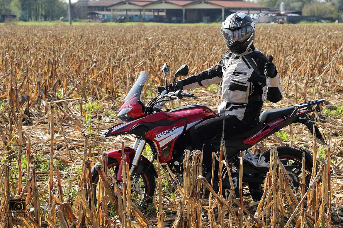 Off road Benelli TRK251