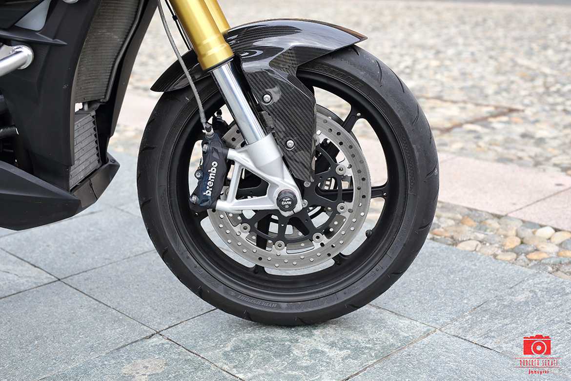 BMW S1000XR