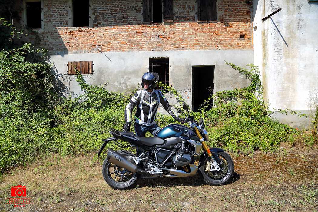 BMW R1250R