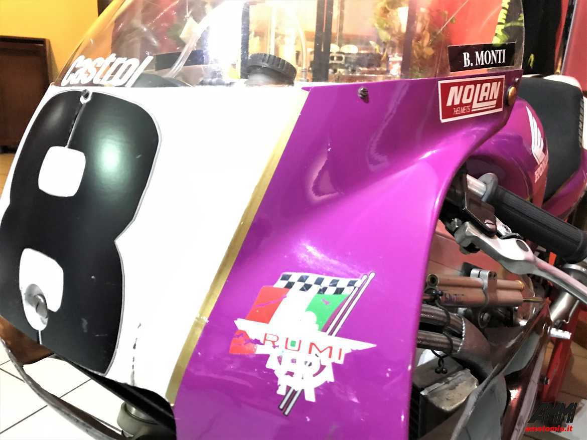 Team Rumi Honda RC30