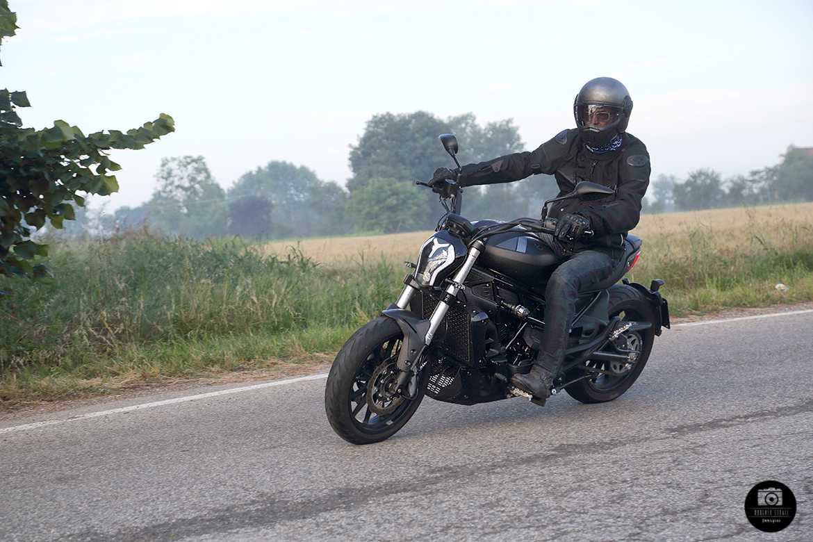 Ixon RS Tempo