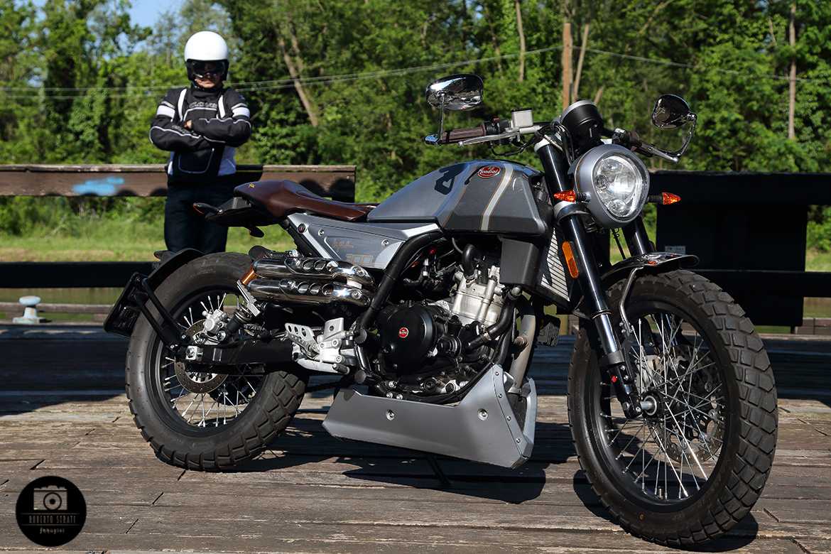 F.B Mondial HPS 300
