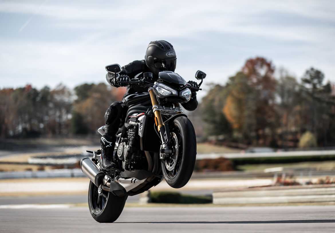 Speed Triple 1200 RS 2