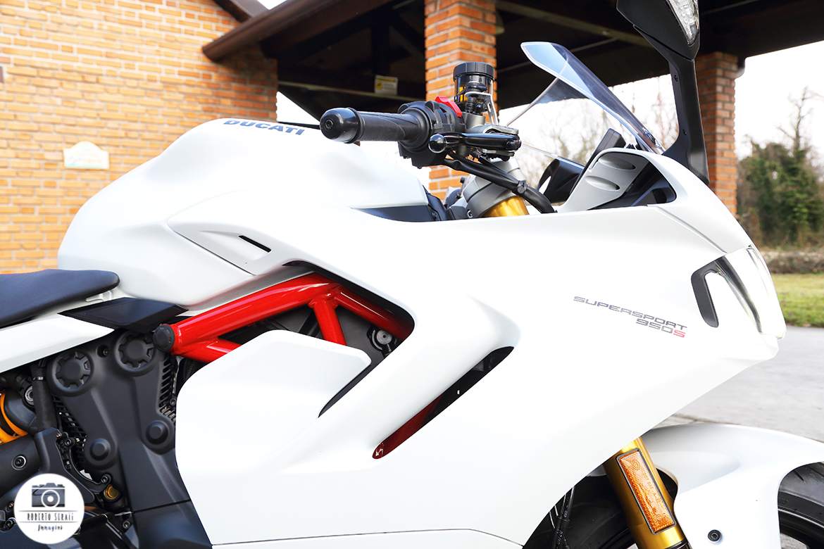 ducati supersport 950s