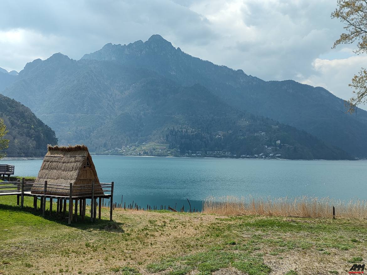 palafitte lago di idro
