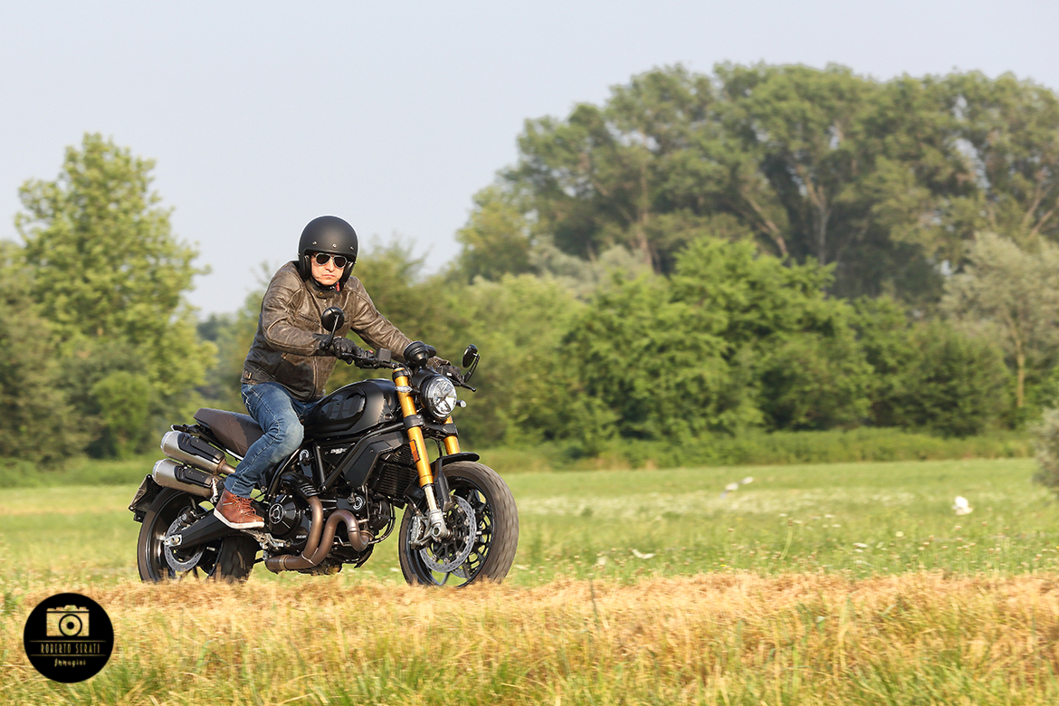 1100 spor pro ducati scrambler