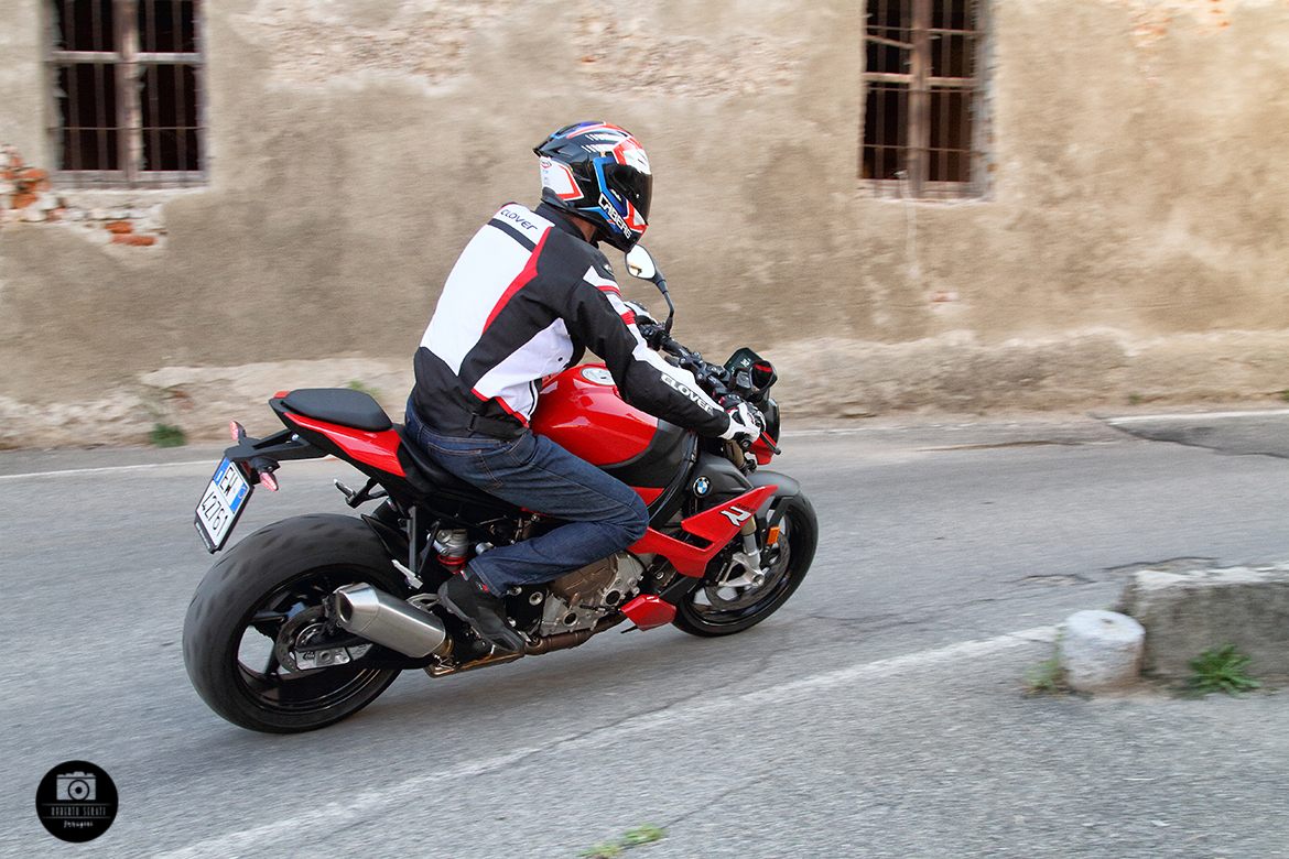 BMW S1000R 4 BMW S1000R 4