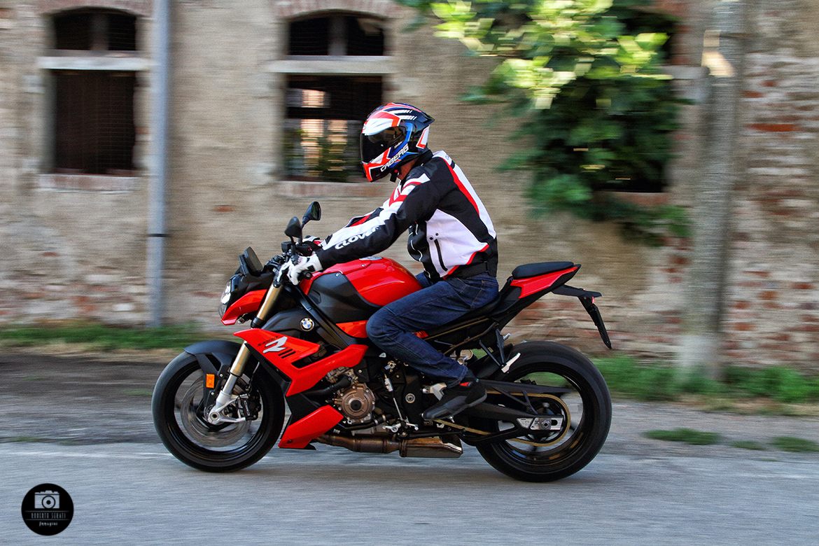 BMW S1000R 9 BMW S1000R 9