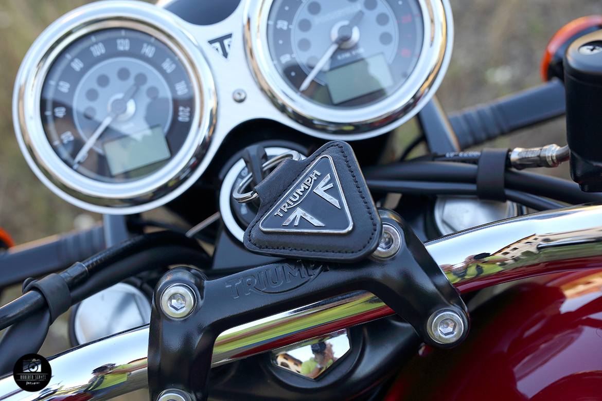 triumph bonneville t100