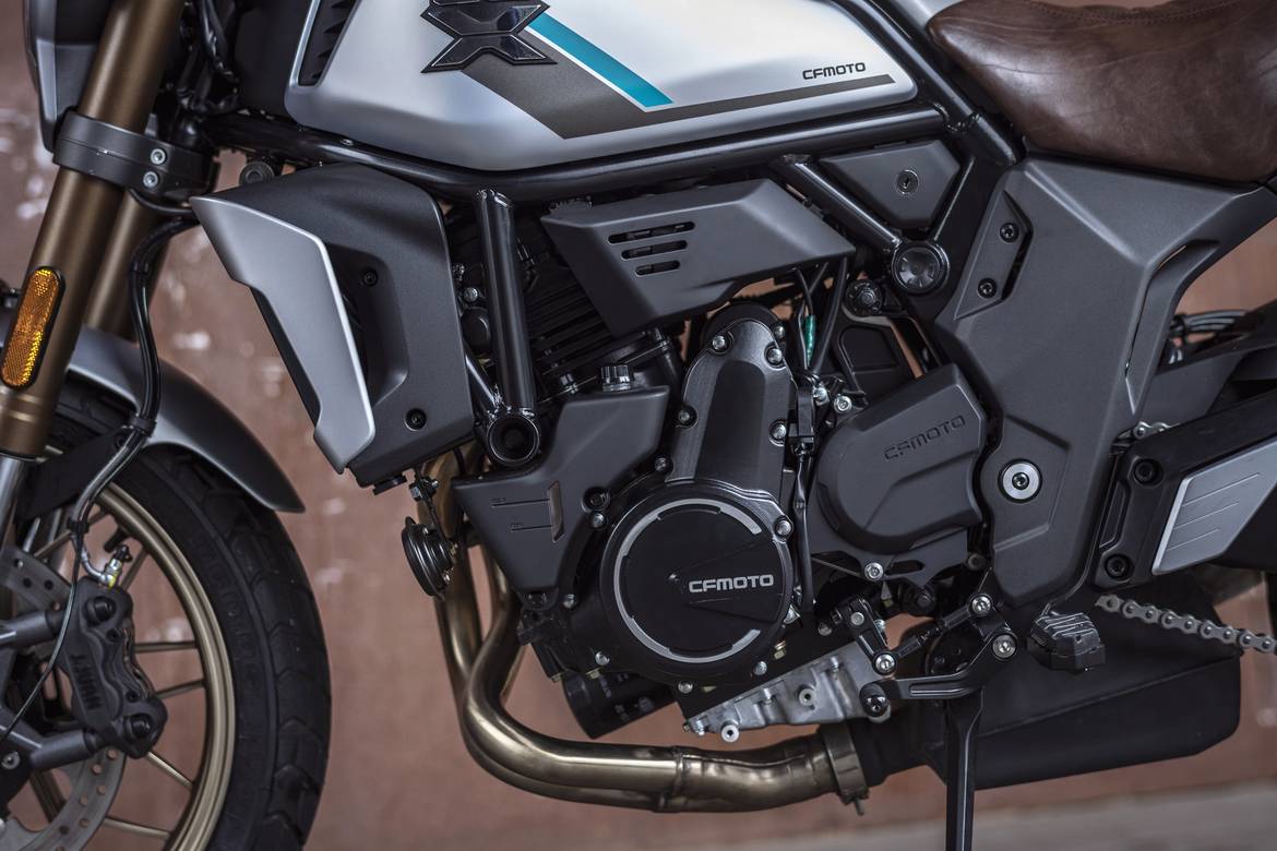 CFMoto 700CL X 2 CFMoto 700CL X 2