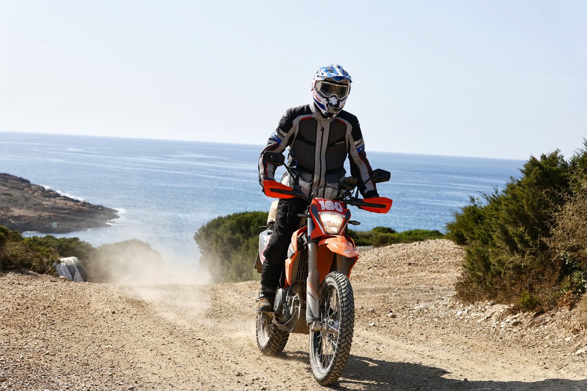 KTM 690 Enduro R 8