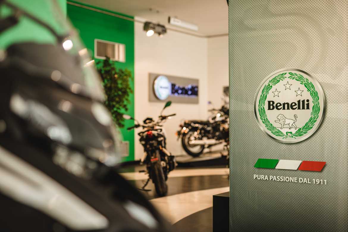 Showroom Benelli