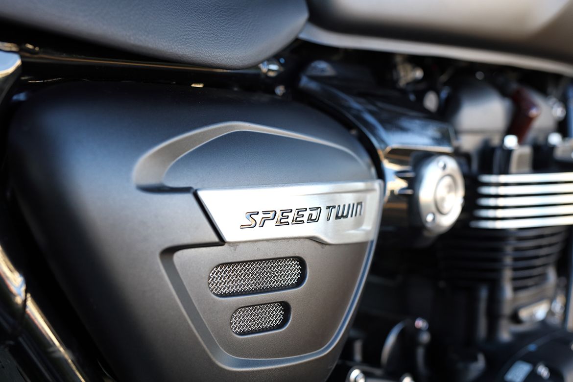 Speed Twin 11