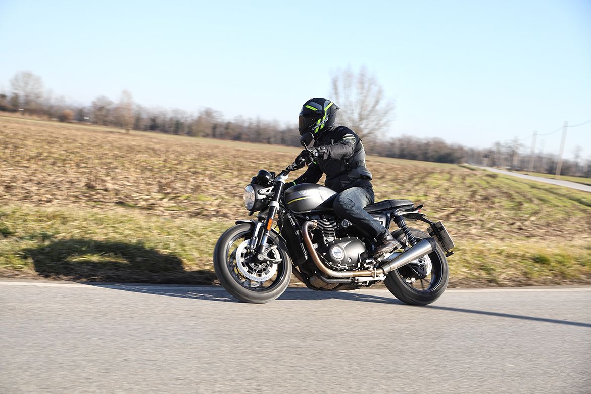 Speed Twin 9