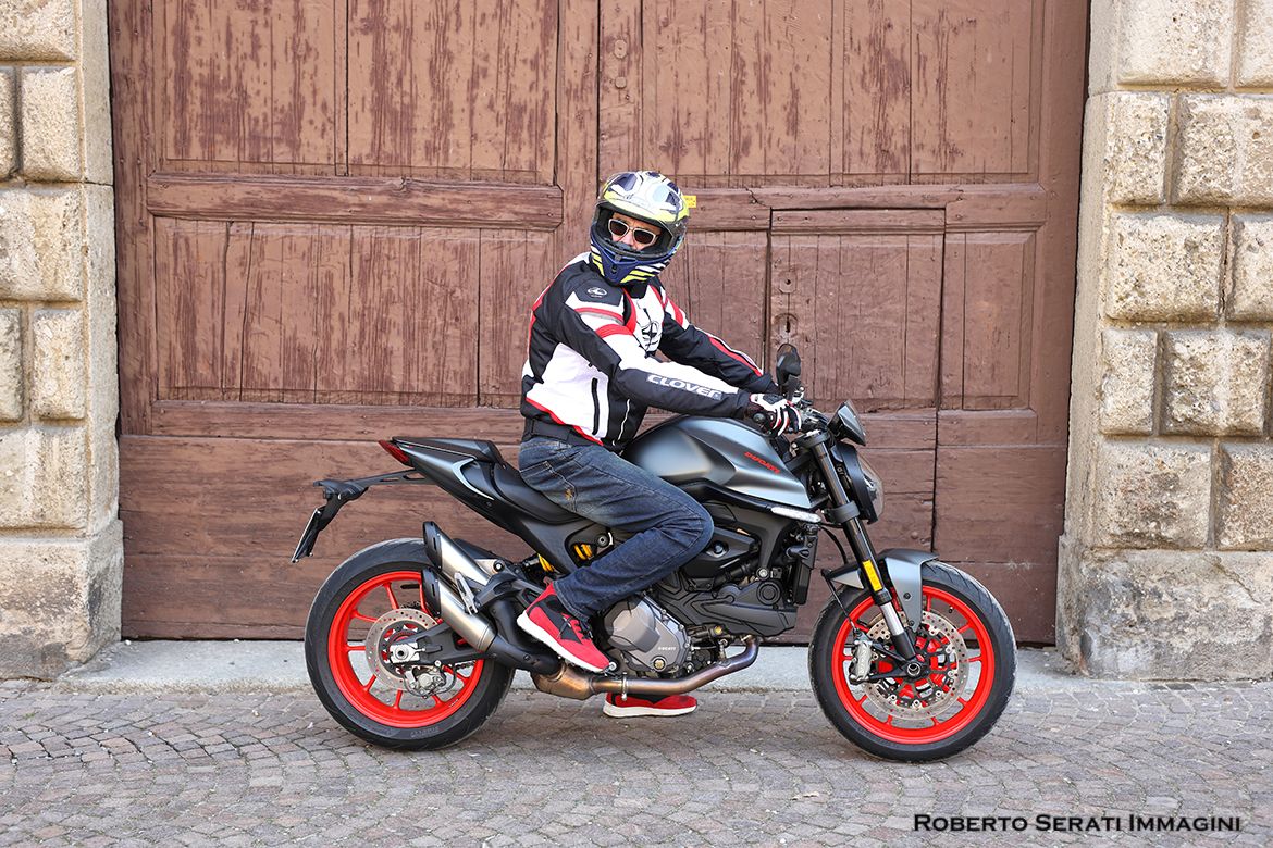Monster 937 6