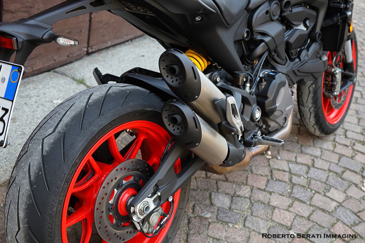 Monster 937 7