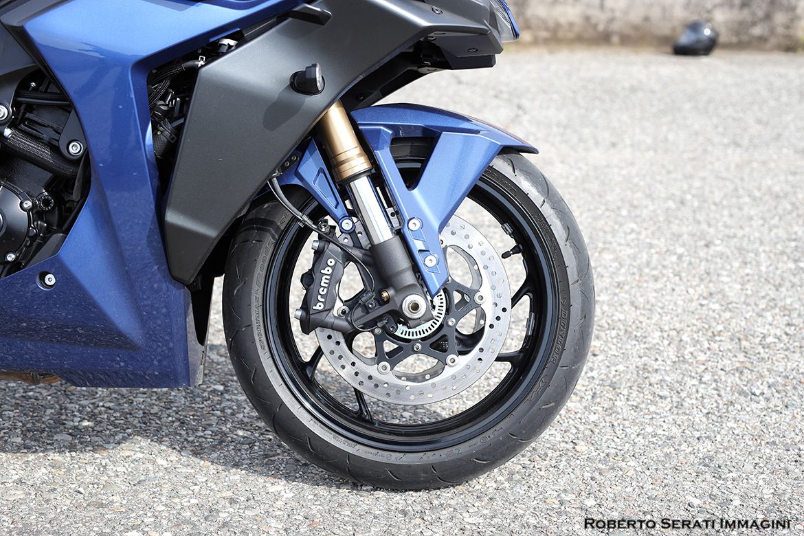 Suzuki GSX S1000GT 4