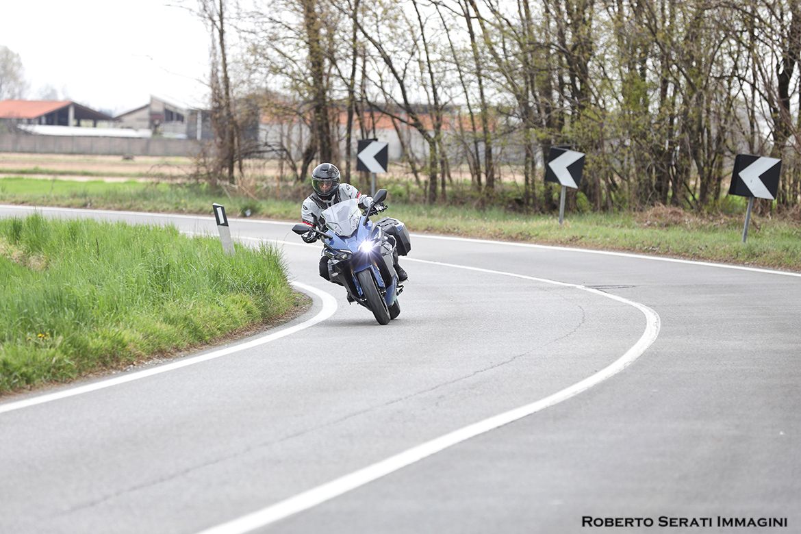 Suzuki GSX S1000GT 11