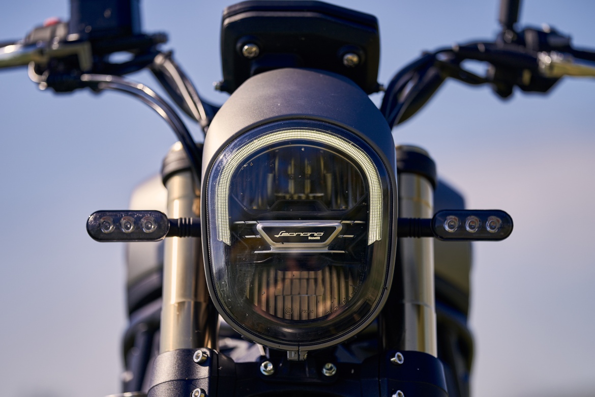 leoncino 800 benelli