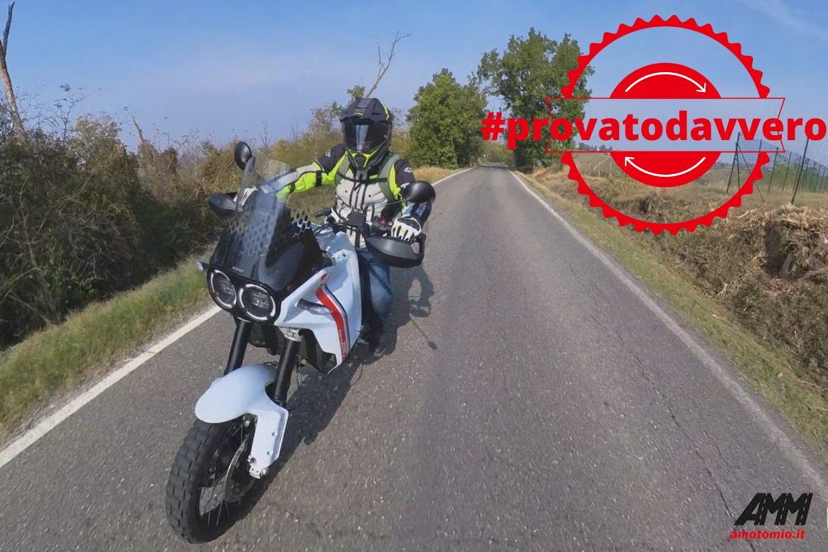 DUCATI DESERT-X