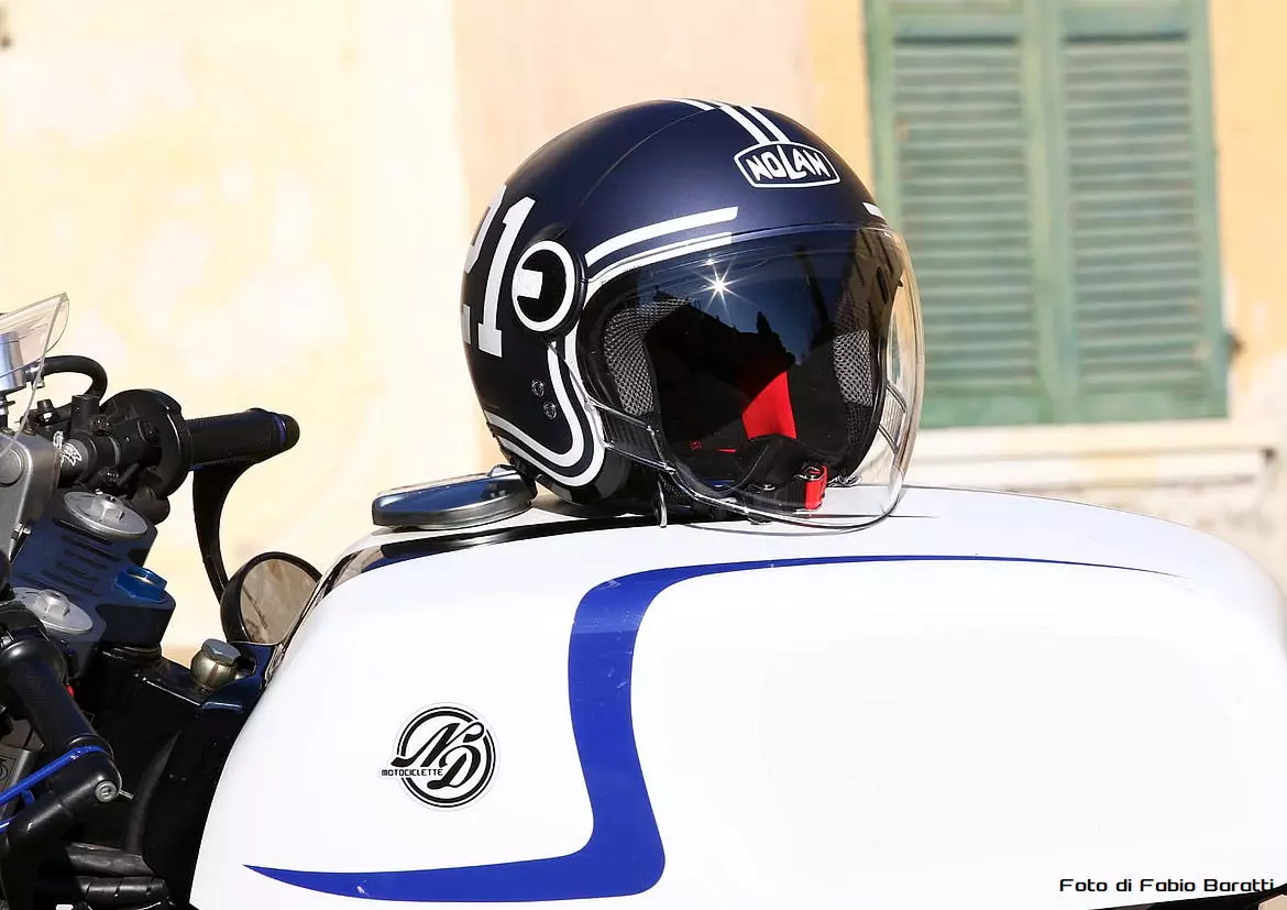 Nolan N21 Visor su serbatoio Nolan N21 Visor su serbatoio