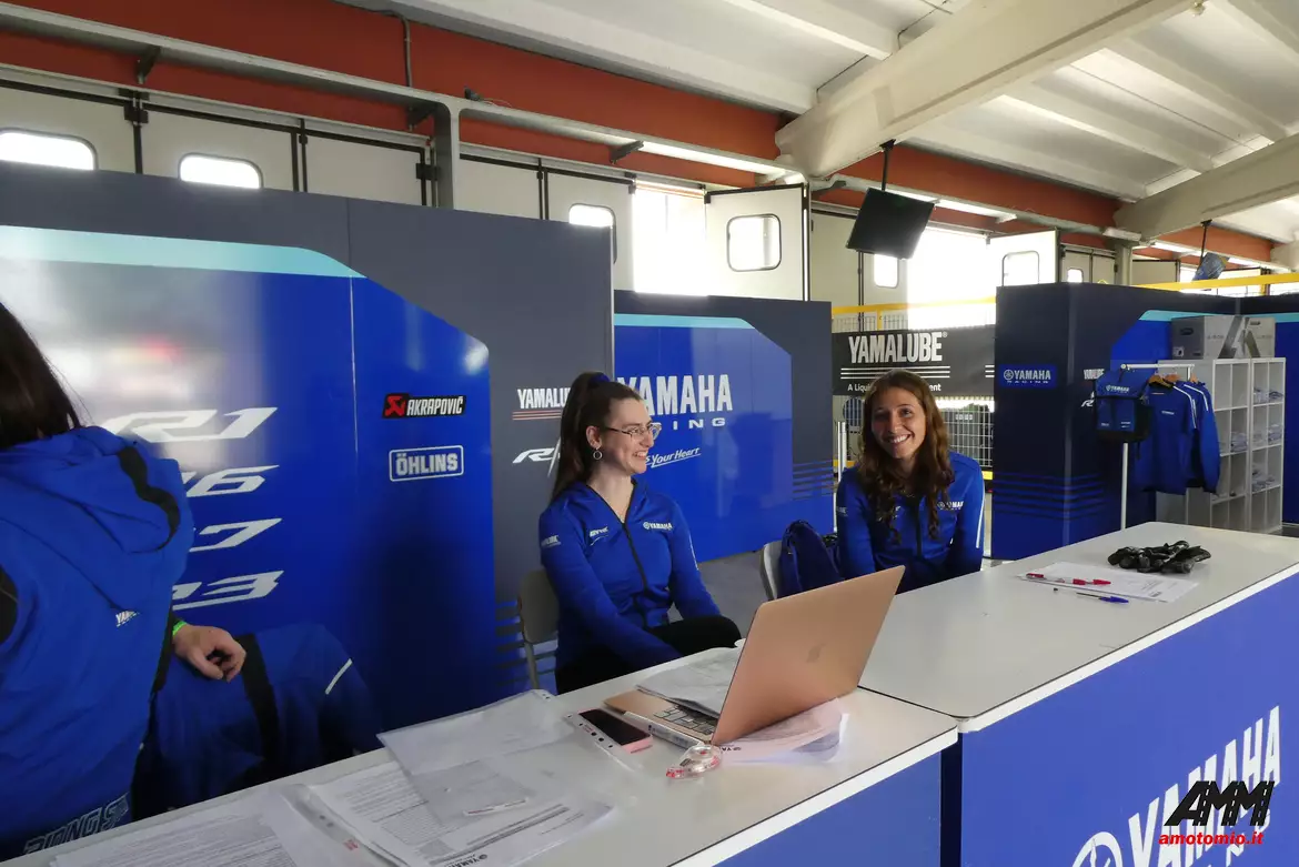Accettazione Yamaha Supersport Pro Tour Accettazione Yamaha Supersport Pro Tour