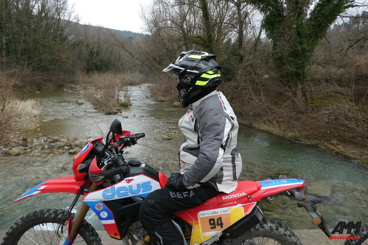 LS2 Explorer Carbon 3