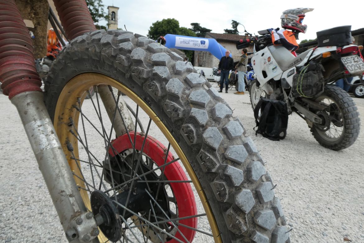Dunlop K850 8