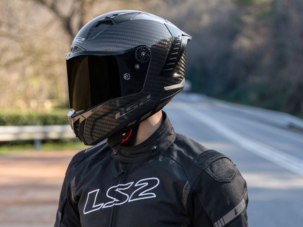 LS2 1 LS2 1
