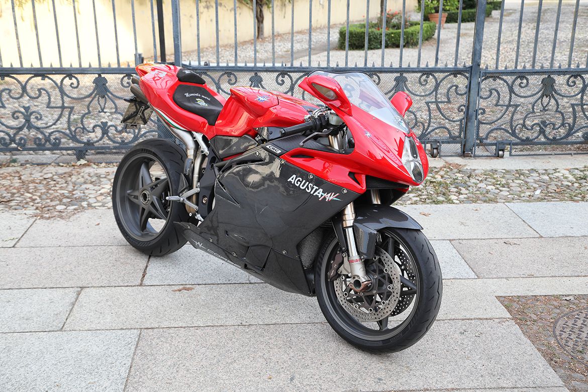 Pirelli Diablo Rosso IV 1
