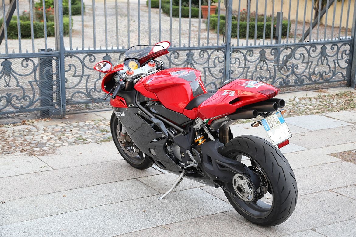 Pirelli Diablo Rosso IV 3