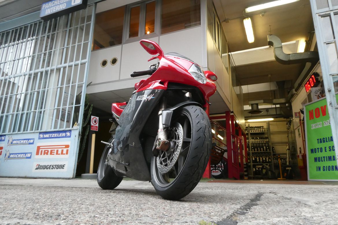 Pirelli Diablo Rosso IV 7