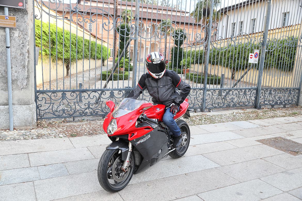 MV Agusta F4 750 1