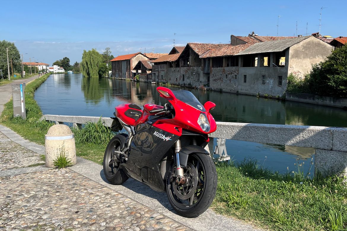 MV Agusta F4 750 2