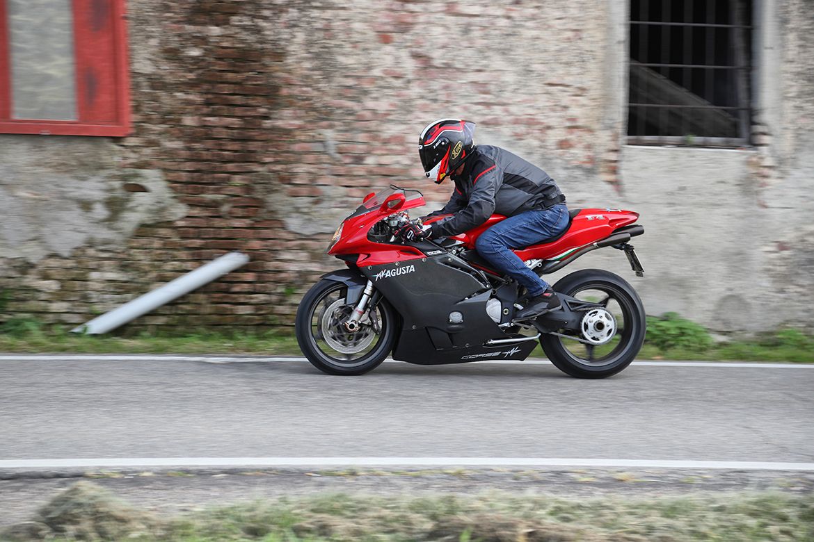 MV Agusta F4 750 8
