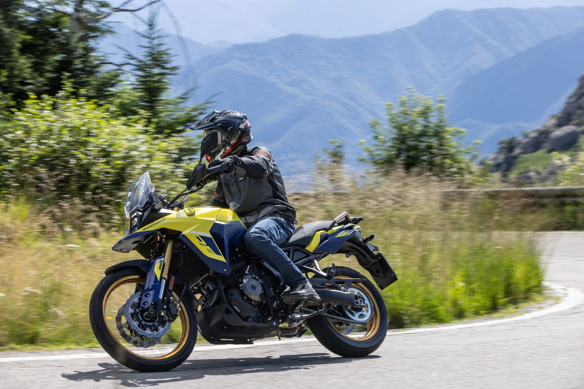 V-Strom 800de 14 V-Strom 800de 14