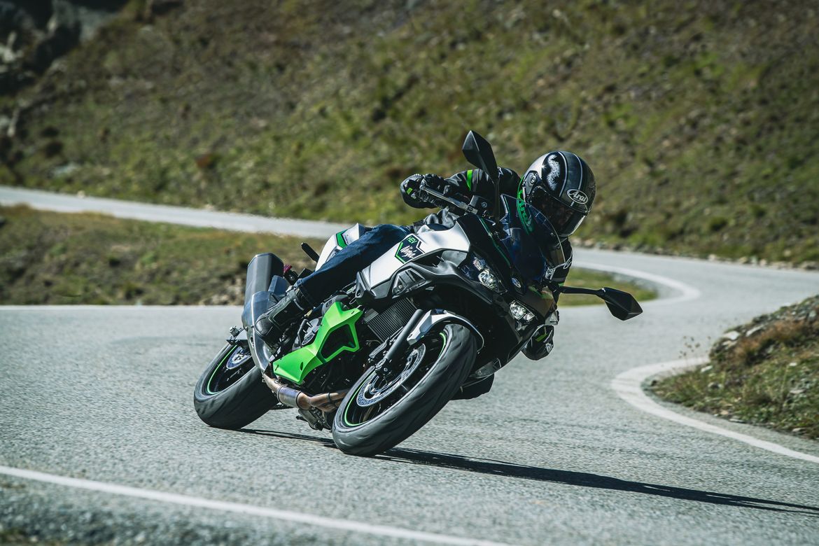 Kawasaki Ninja 7 Hibrid 1 Kawasaki Ninja 7 Hibrid 1