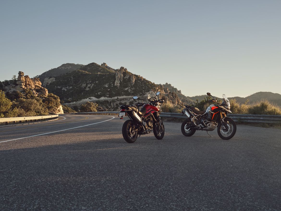 NUOVE TRIUMPH TIGER 900