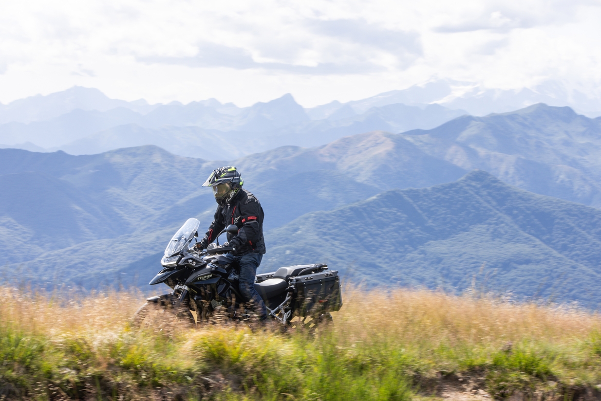 triumph tiger 1200