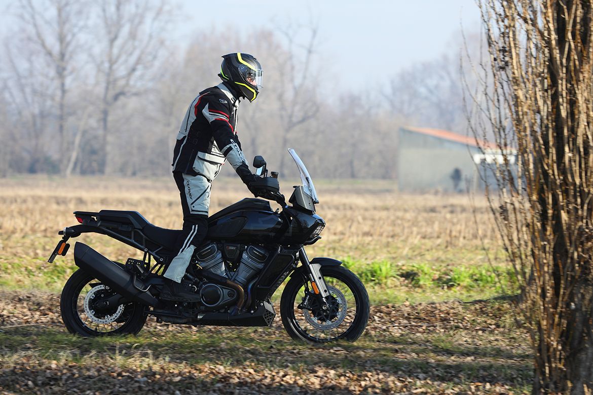 HD Pan America 1250 12